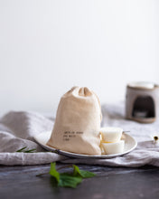 Load image into Gallery viewer, Scented Soy Wax Melts