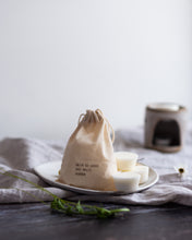 Load image into Gallery viewer, Scented Soy Wax Melts
